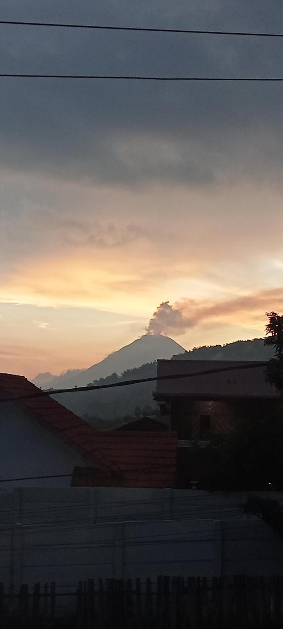 Bungalow Karo Hill Berastagi Esterno foto