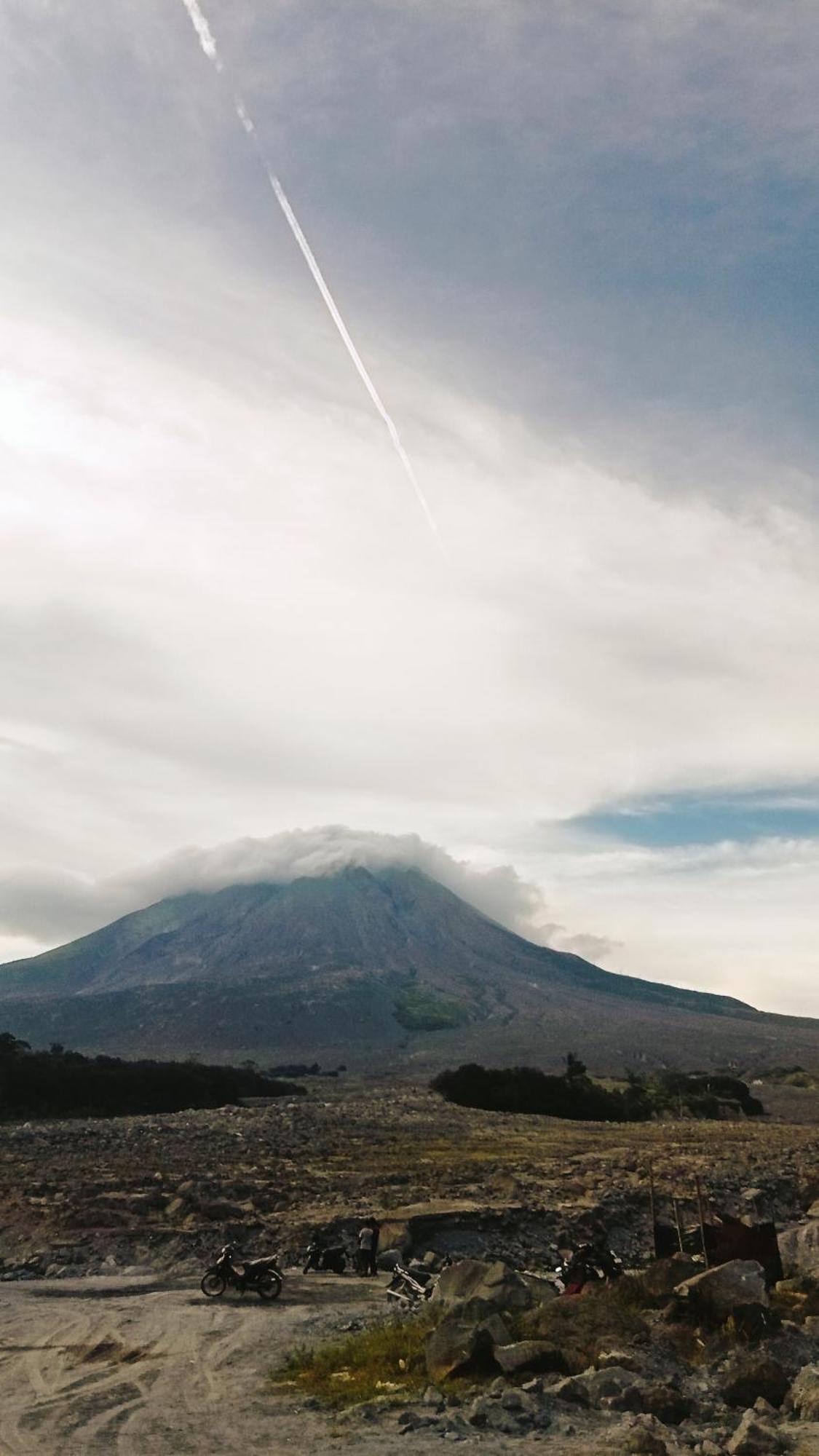 Bungalow Karo Hill Berastagi Esterno foto
